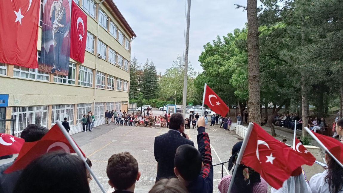 19 Mayıs Atatürk' Anma, Gençlik ve Spor Bayramı